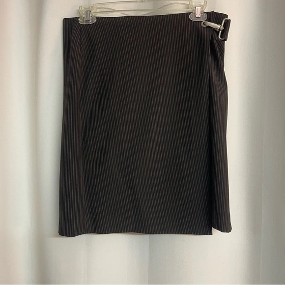 Vintage i.e. women’s business suit size 10 black/brown pinstripe - Picture 3 of 9